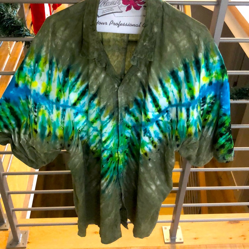 Dharma Trading Co. 100% Cotton XL Tie Dye Shirt in EUC